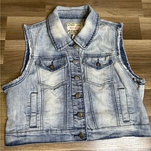 Hot Kiss Women's Blue Sleeveless Denim Vest Button Front Pockets Frayed Size L